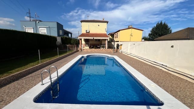 Finca/Casa Rural de 4 habitaciones en Castelló de la Plana en venta con piscina - 375.000 € (Ref: 9347442)