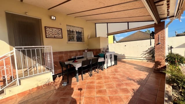 Finca/Casa Rural de 4 habitaciones en Castelló de la Plana en venta con piscina - 375.000 € (Ref: 9347442)