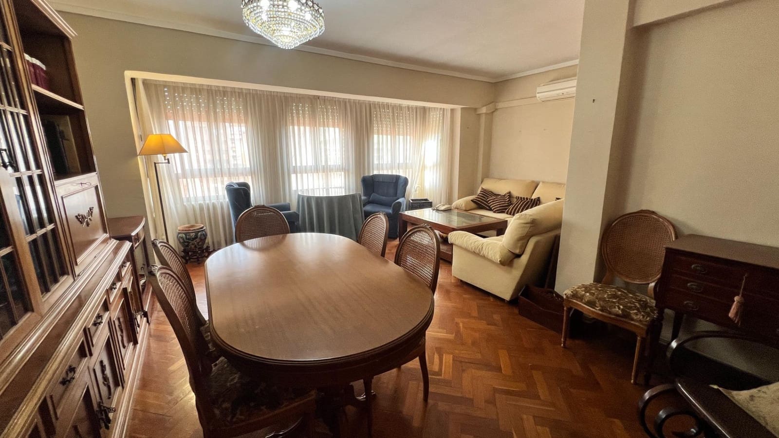 4 slaapkamer Flat te koop in Castello de la Plana - € 170.000 (Ref: 9355947)