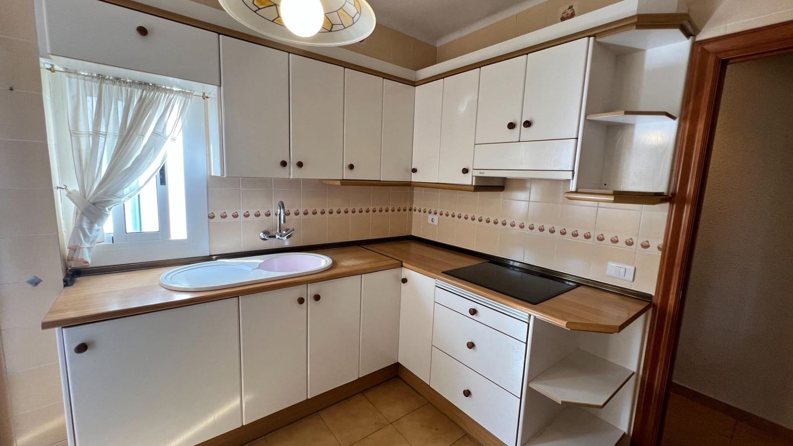 4 slaapkamer Flat te koop in Castello de la Plana - € 170.000 (Ref: 9355947)