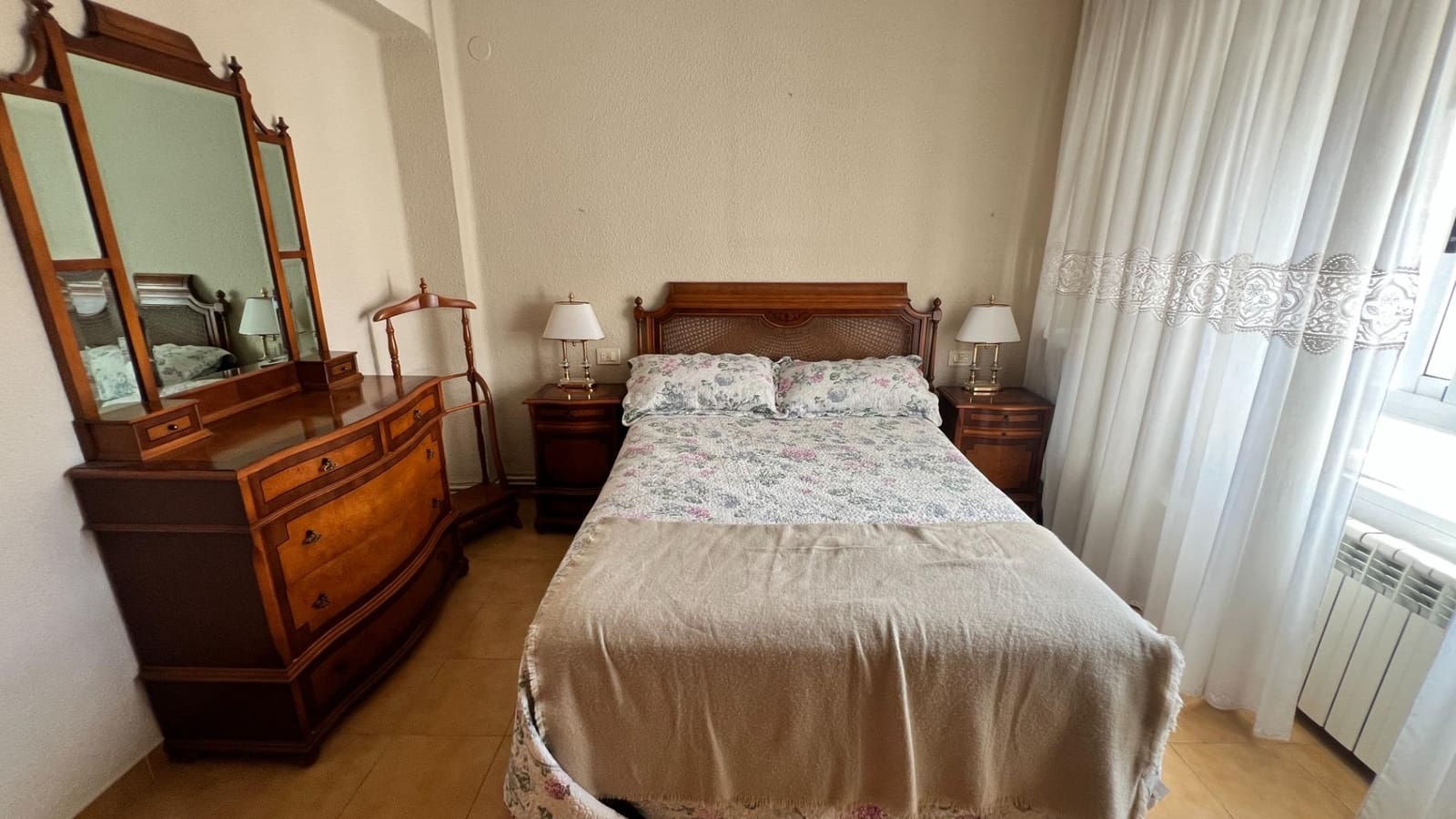 4 slaapkamer Flat te koop in Castello de la Plana - € 170.000 (Ref: 9355947)