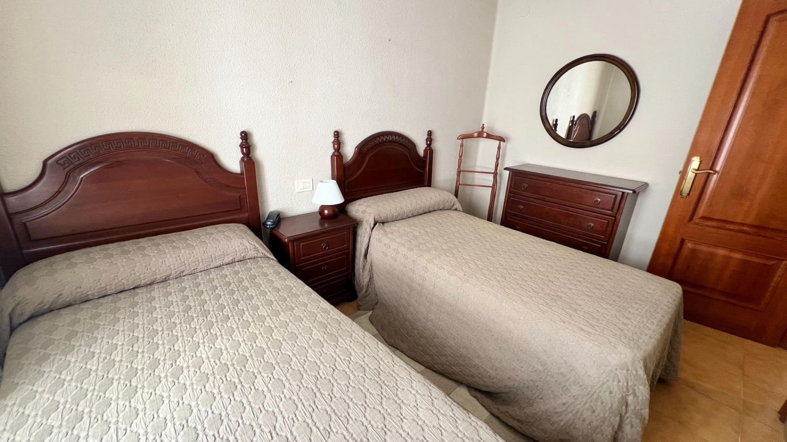 4 slaapkamer Flat te koop in Castello de la Plana - € 170.000 (Ref: 9355947)