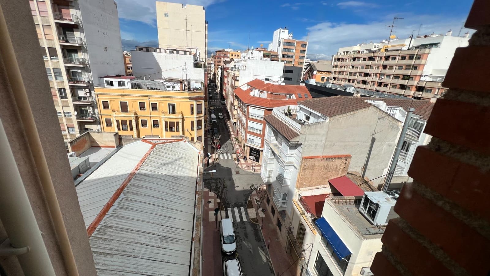 4 slaapkamer Flat te koop in Castello de la Plana - € 170.000 (Ref: 9355947)