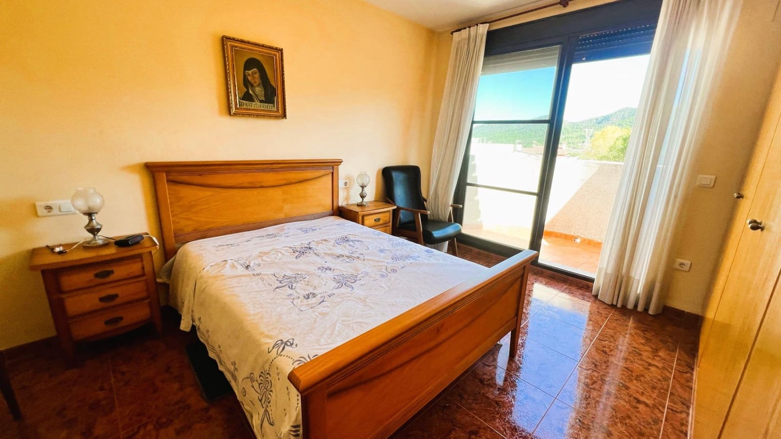 5 makuuhuone Rivitalo myytävänä paikassa La Pobla Tornesa mukana 
autotalli - 220 000 € (Ref: 9375411)