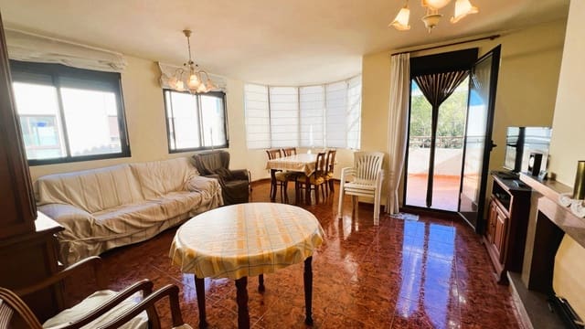 5 makuuhuone Rivitalo myytävänä paikassa La Pobla Tornesa mukana 
autotalli - 220 000 € (Ref: 9375411)