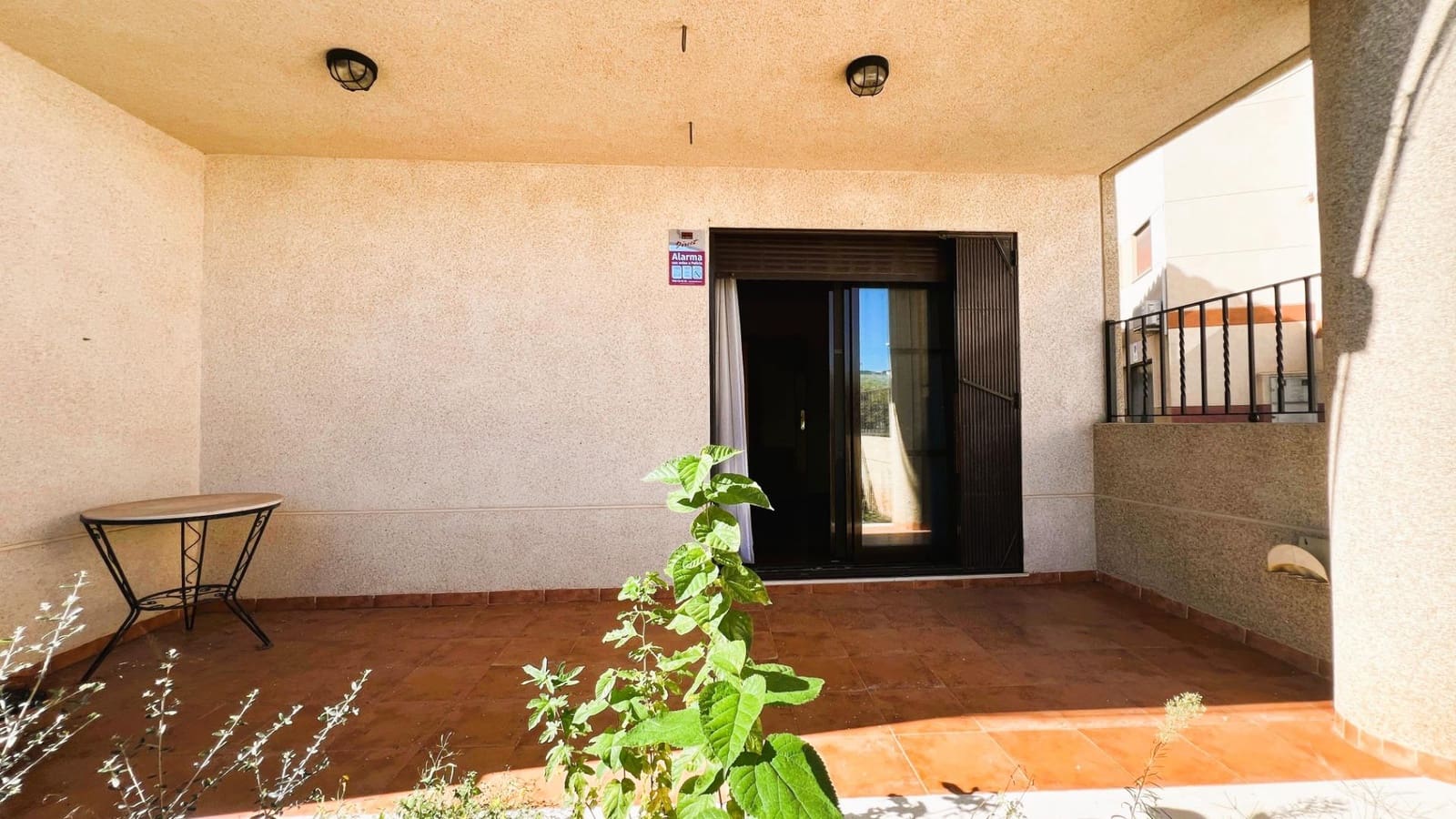 5 makuuhuone Rivitalo myytävänä paikassa La Pobla Tornesa mukana 
autotalli - 220 000 € (Ref: 9375411)