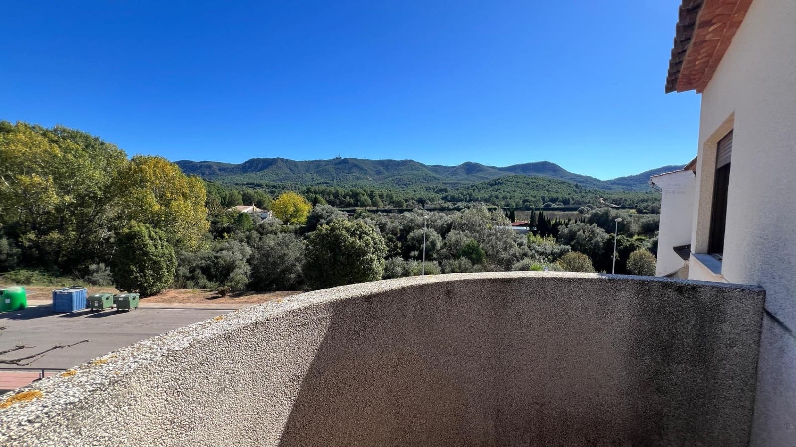 5 makuuhuone Rivitalo myytävänä paikassa La Pobla Tornesa mukana 
autotalli - 220 000 € (Ref: 9375411)