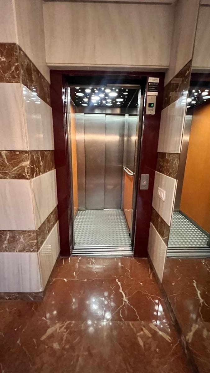 4 bedroom Flat for sale in Castello de la Plana - € 240,000 (Ref: 9403500)