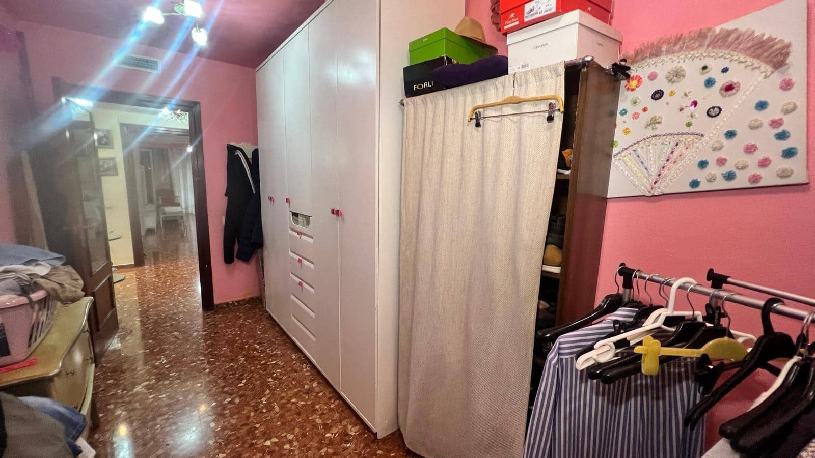 4 bedroom Flat for sale in Castello de la Plana - € 240,000 (Ref: 9403500)