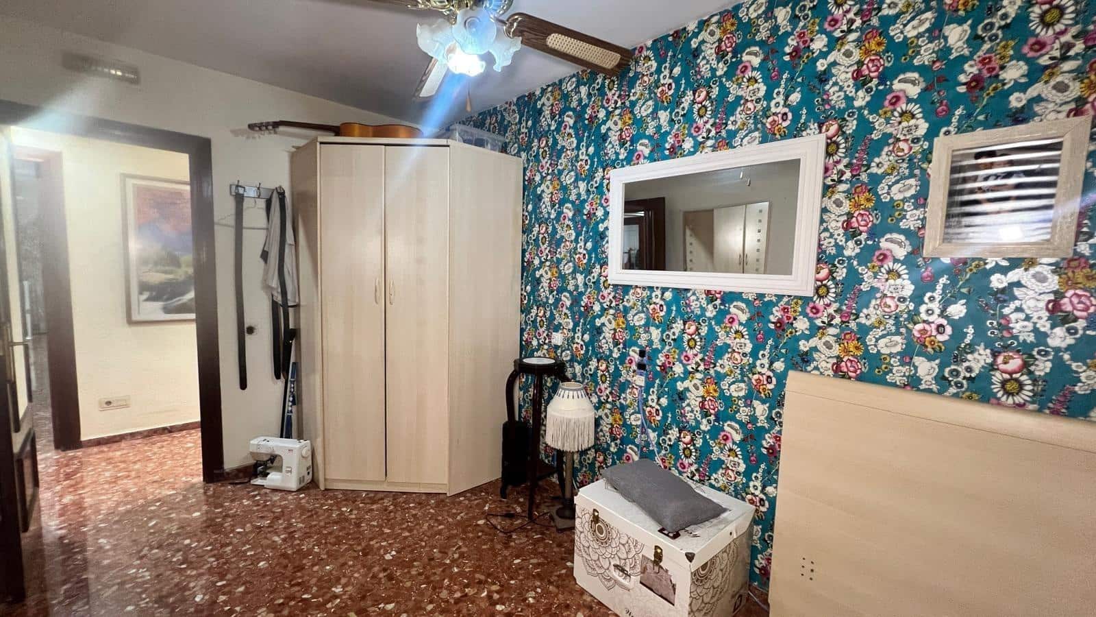 4 bedroom Flat for sale in Castello de la Plana - € 240,000 (Ref: 9403500)