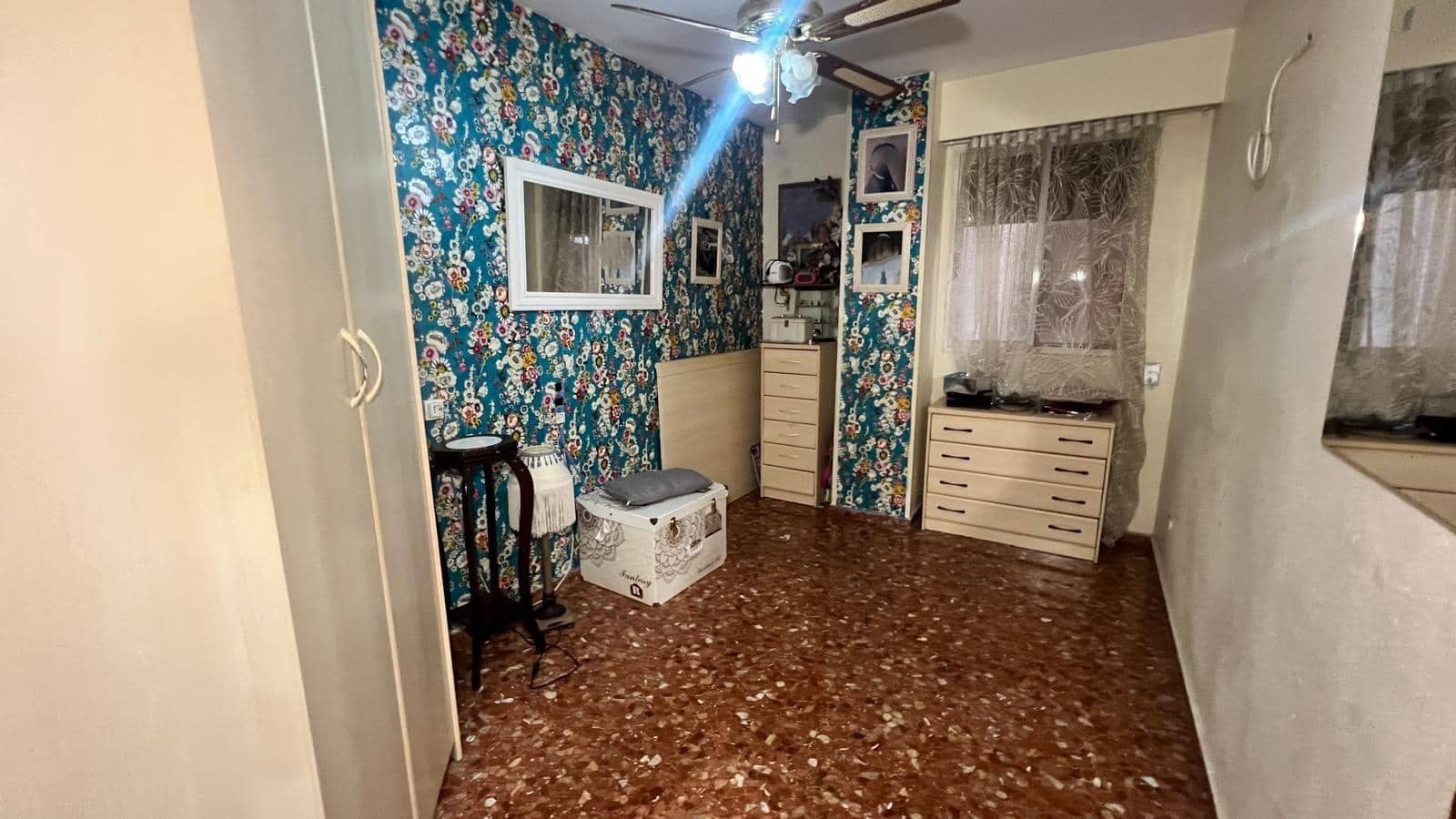 4 bedroom Flat for sale in Castello de la Plana - € 240,000 (Ref: 9403500)