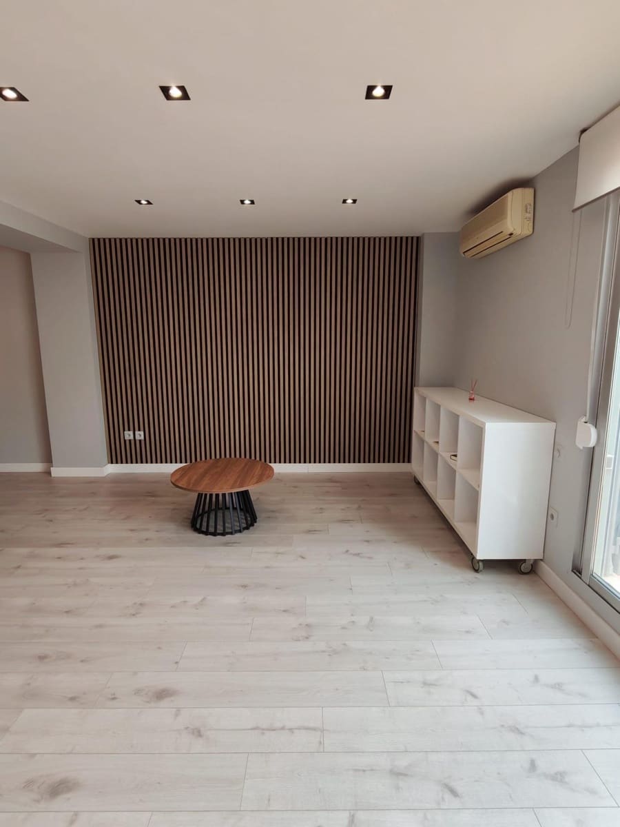 2 slaapkamer Penthouse te huur in Valencia stad - € 1.600 (Ref: 9417688)