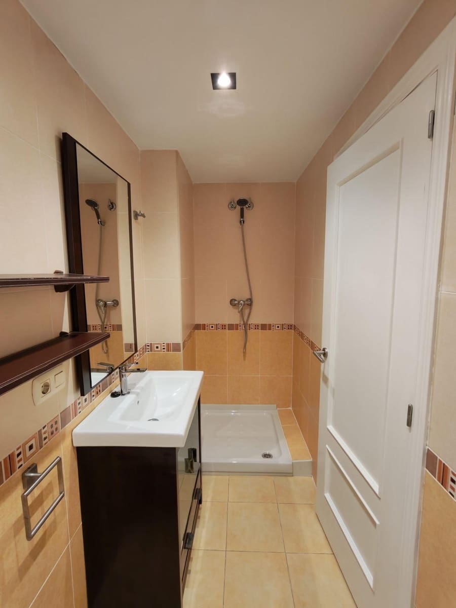 2 slaapkamer Penthouse te huur in Valencia stad - € 1.600 (Ref: 9417688)