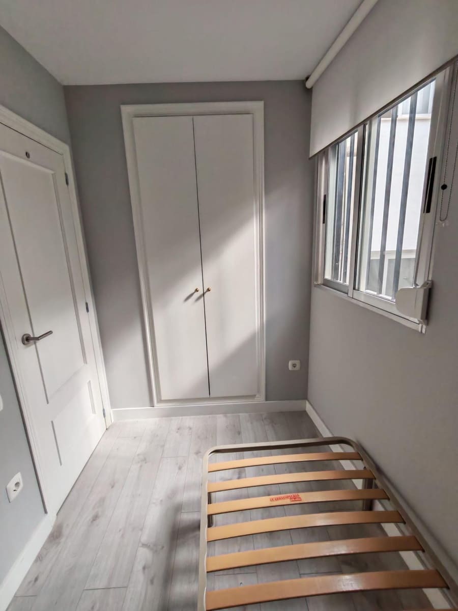 2 slaapkamer Penthouse te huur in Valencia stad - € 1.600 (Ref: 9417688)