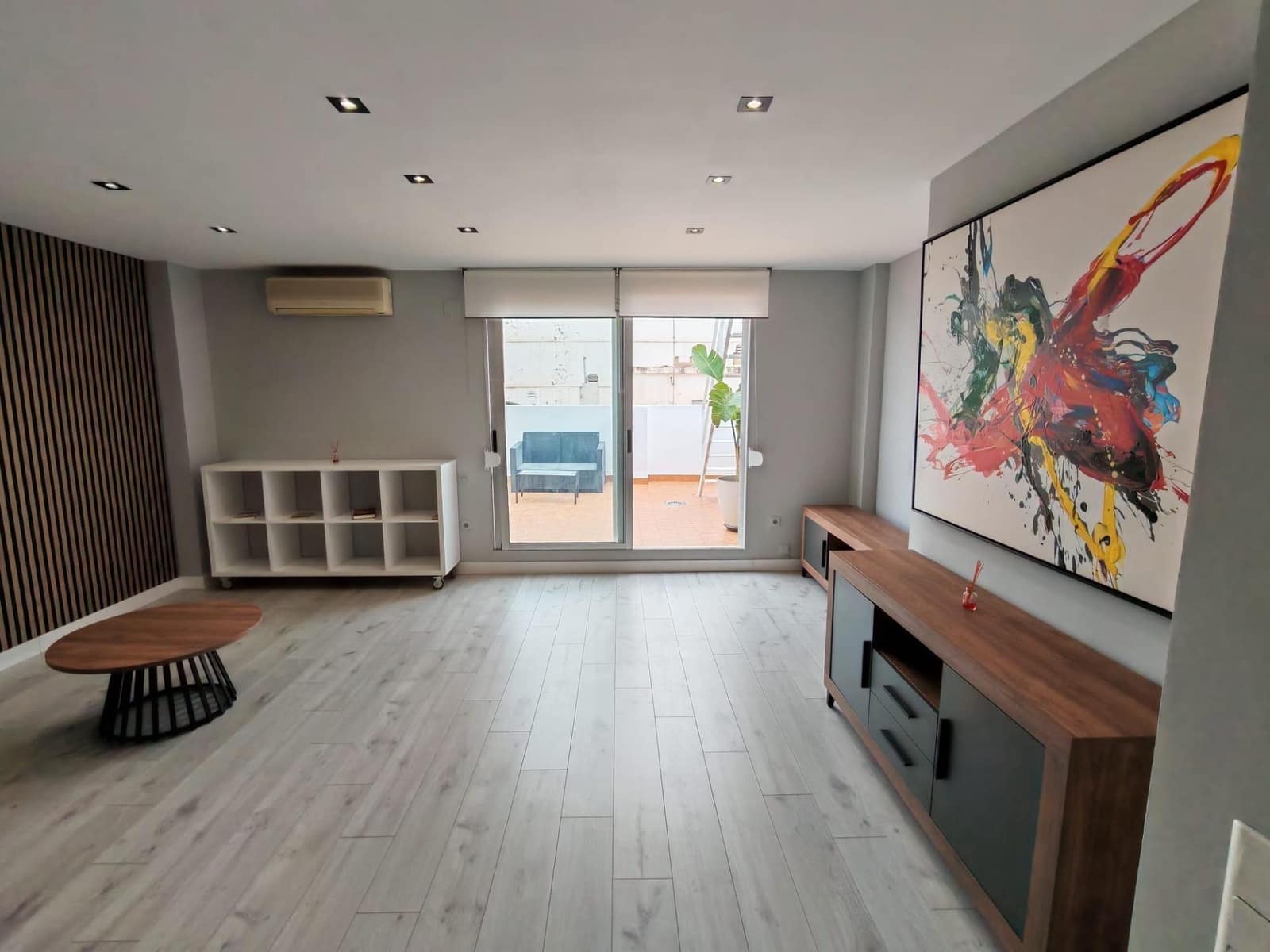 2 slaapkamer Penthouse te huur in Valencia stad - € 1.600 (Ref: 9417688)