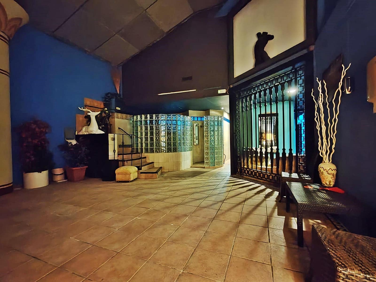 Commercieel te huur in Valencia stad - € 3.500 (Ref: 9427326)