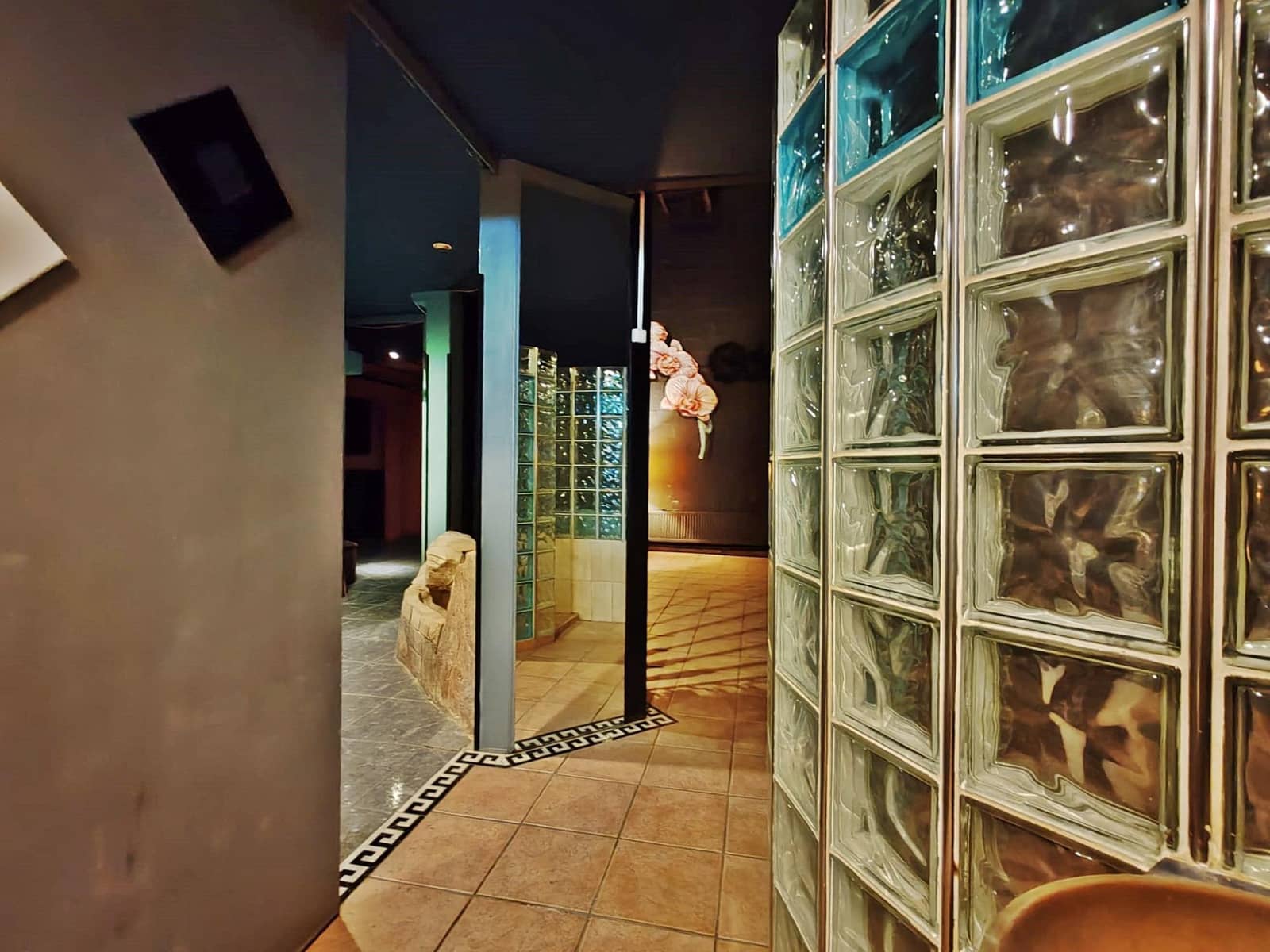 Commercieel te huur in Valencia stad - € 3.500 (Ref: 9427326)