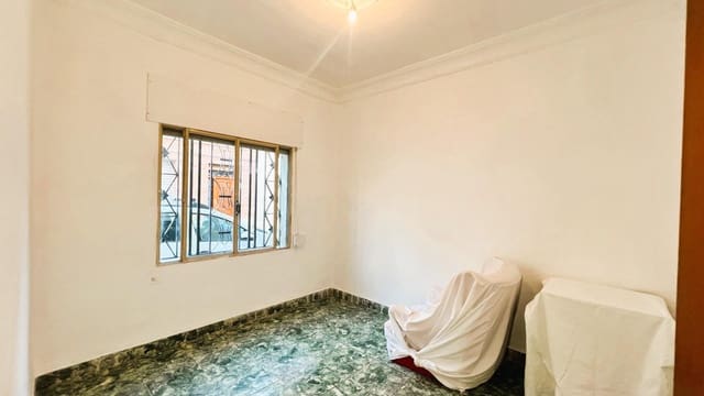 5 slaapkamer Huis te koop in Burriana / Borriana - € 79.000 (Ref: 9446463)