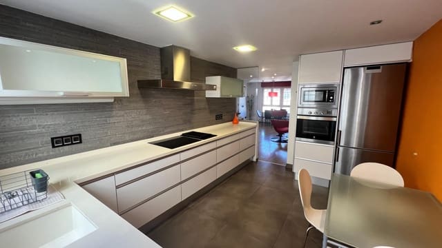3 soveværelse Penthouse til salg i Castelló de la Plana - € 240.000 (Ref: 9491522)
