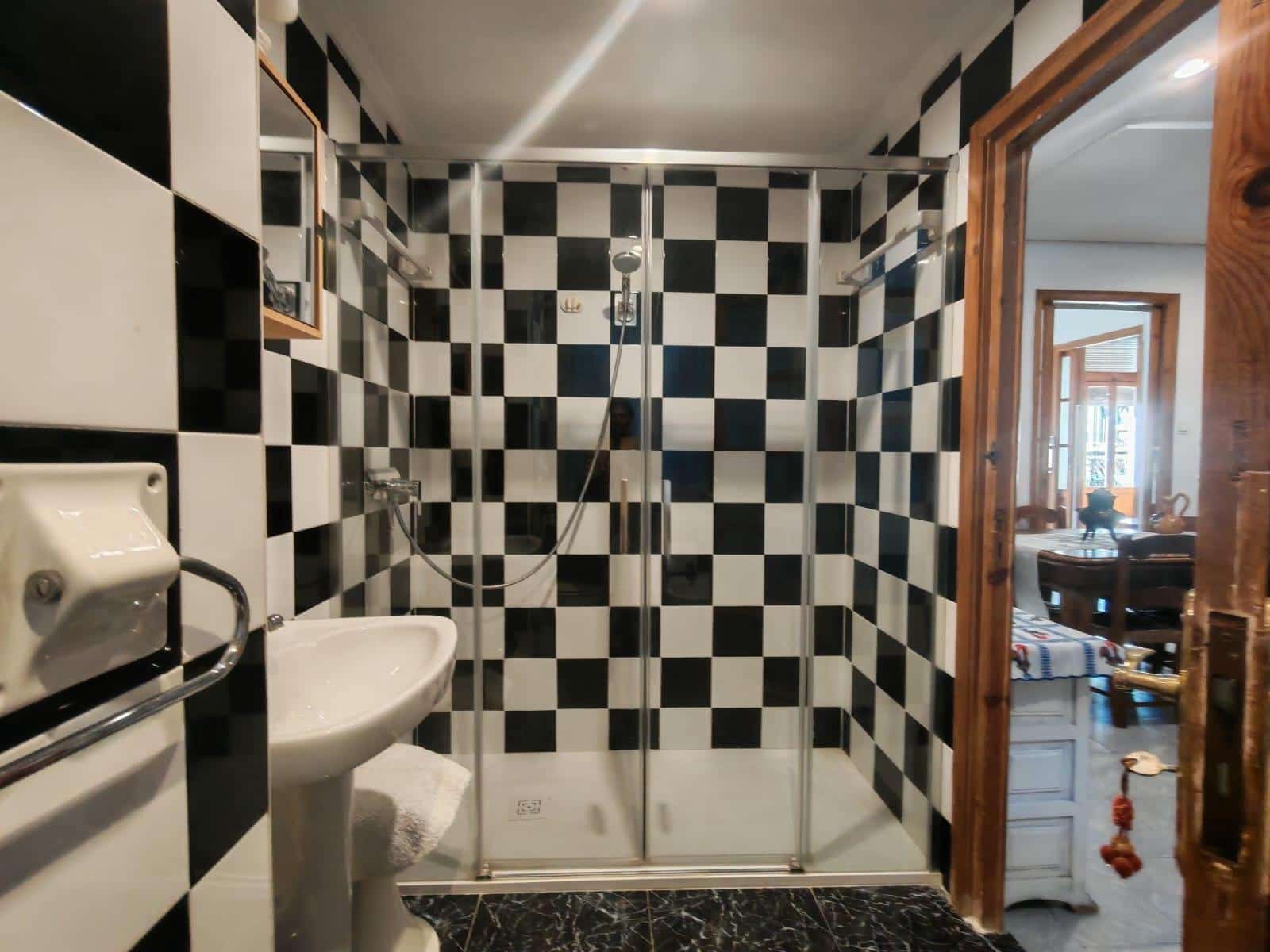 2 soverom Leilighet til leie i Valencia by - € 1 300 (Ref: 9491523)