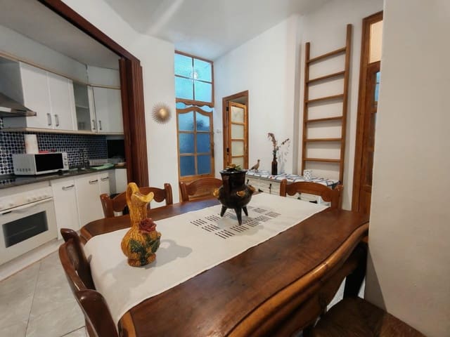 2 soverom Leilighet til leie i Russafa, Valencia by - € 1 300 (Ref: 9491523)