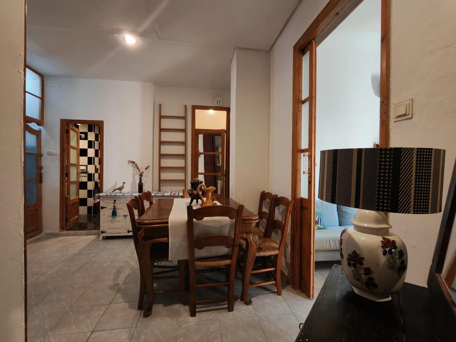 2 soverom Leilighet til leie i Valencia by - € 1 300 (Ref: 9491523)