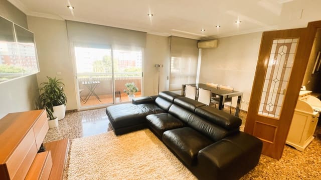 3 Zimmer Wohnung zu verkaufen in Sur, Castelló de la Plana mit Pool - 230.000 € (Ref: 9513496)