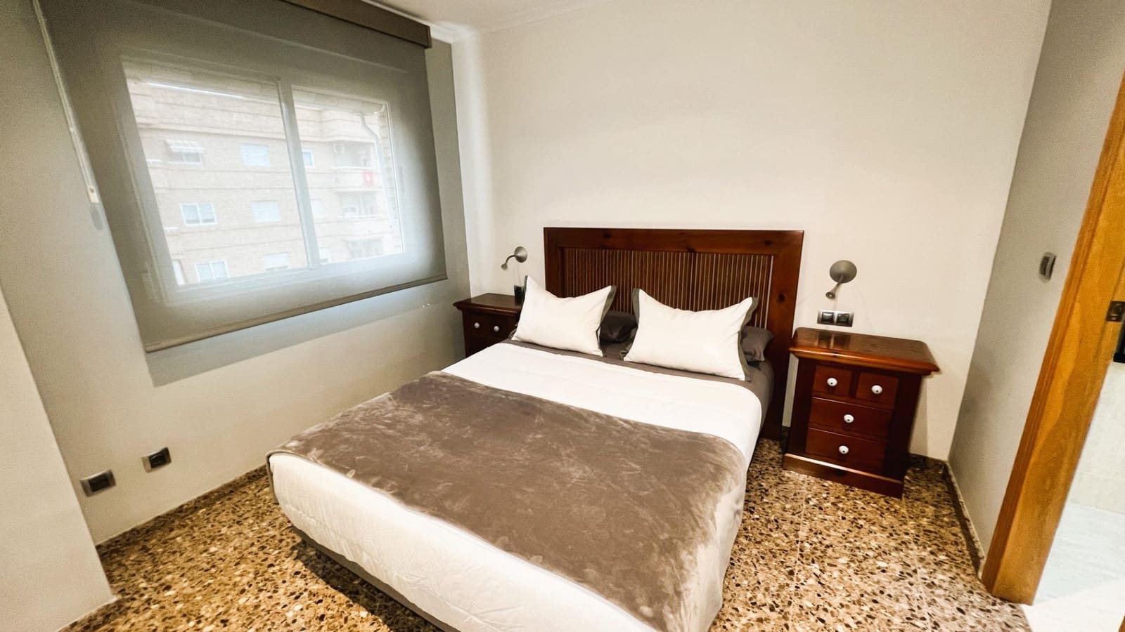 3 Zimmer Wohnung zu verkaufen in Castello de la Plana mit Pool - 230.000 € (Ref: 9513496)