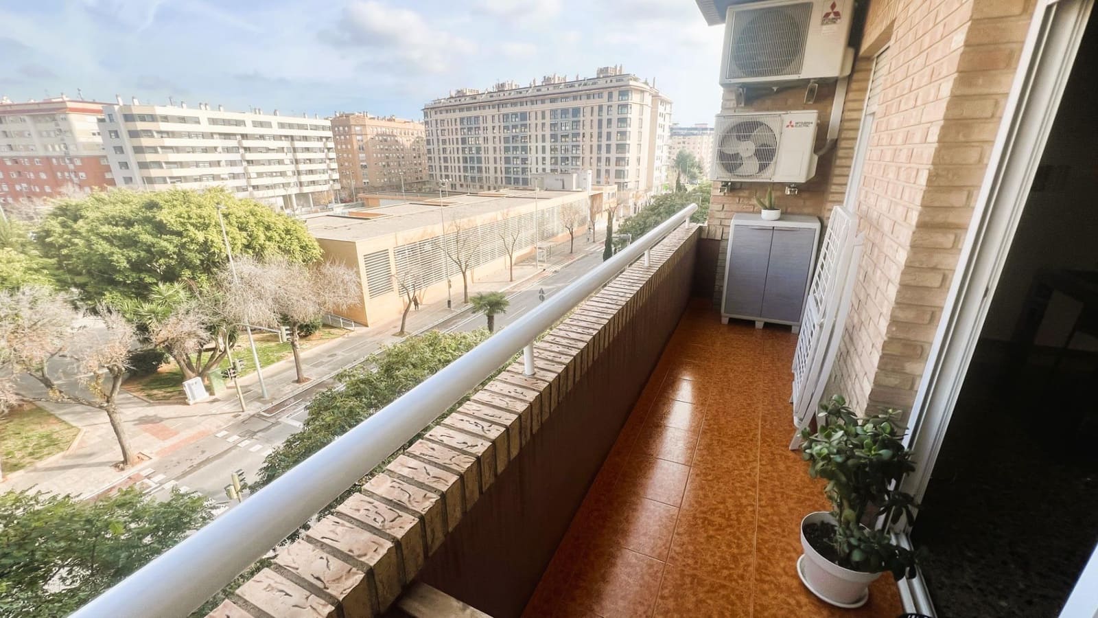 3 Zimmer Wohnung zu verkaufen in Castello de la Plana mit Pool - 230.000 € (Ref: 9513496)