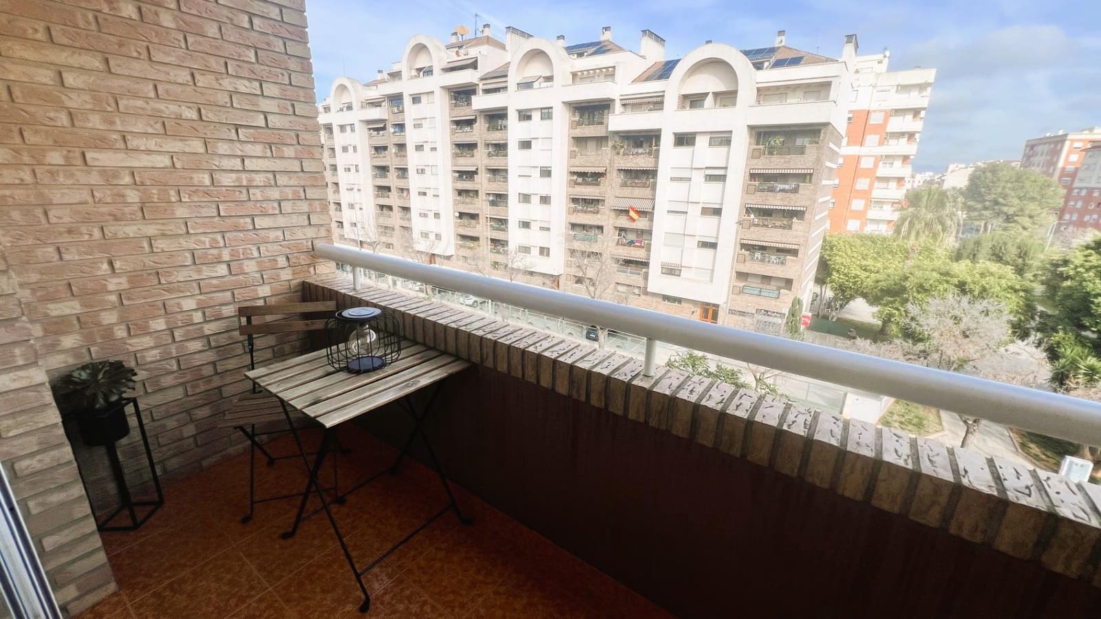 3 Zimmer Wohnung zu verkaufen in Castello de la Plana mit Pool - 230.000 € (Ref: 9513496)