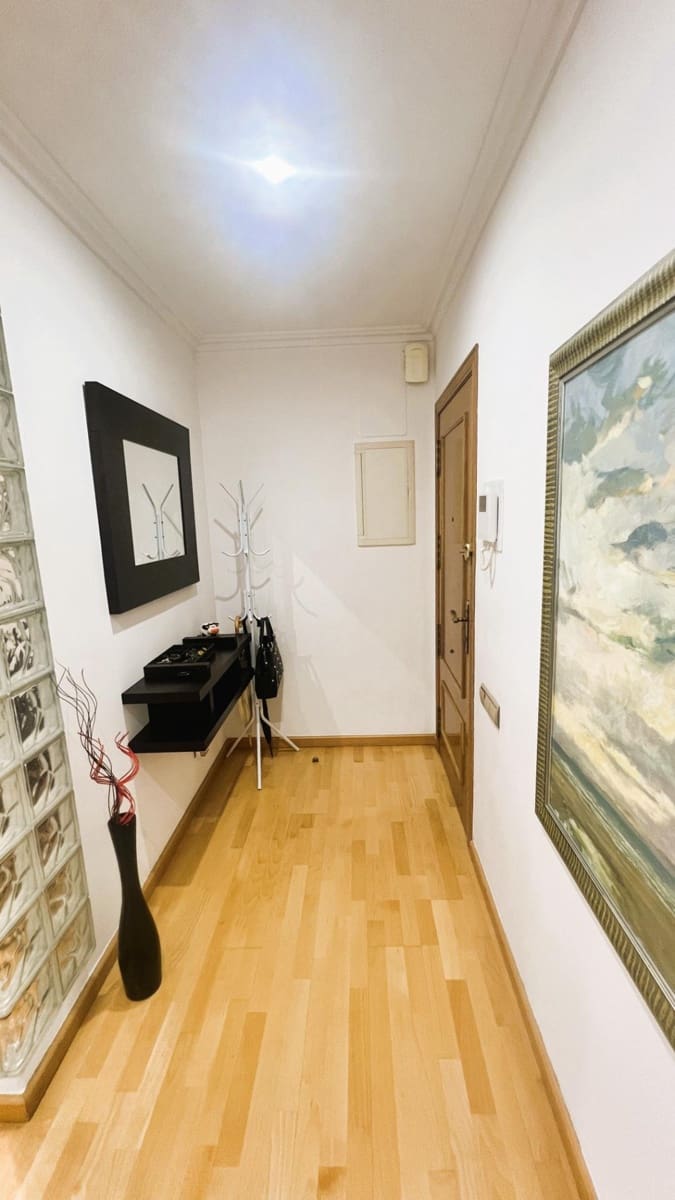 3 soveværelse Lejlighed til salg i Castello de la Plana - € 250.000 (Ref: 9548354)