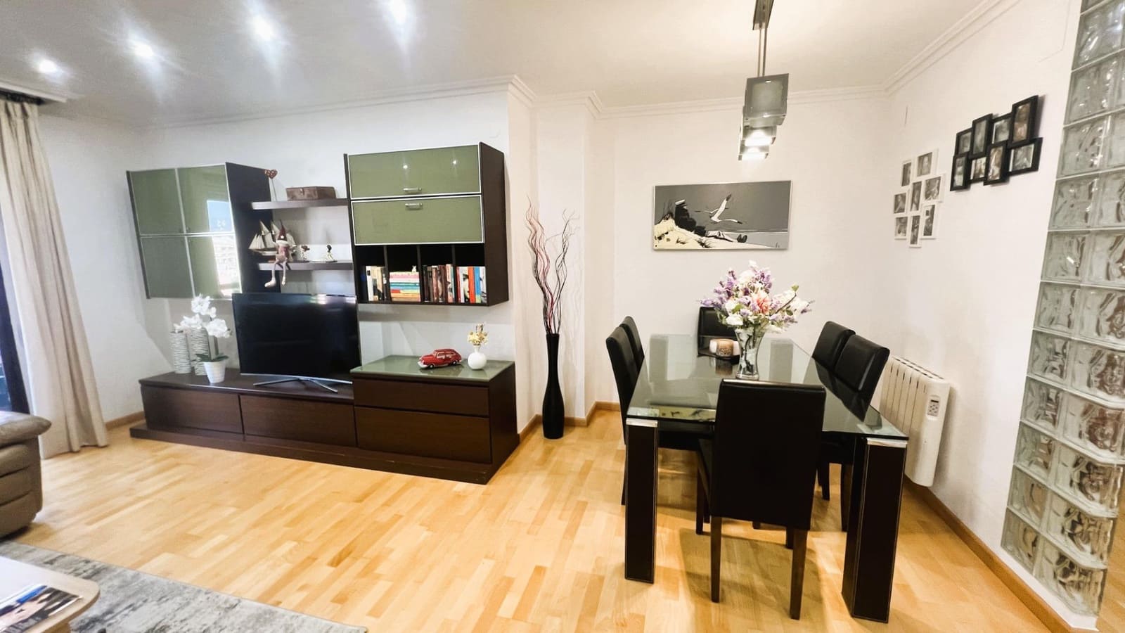 3 soveværelse Lejlighed til salg i Castello de la Plana - € 250.000 (Ref: 9548354)