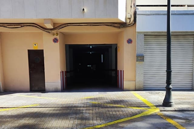 Garage till salu i Mestalla, Valencia stad - 32 000 € (Ref: 9574723)