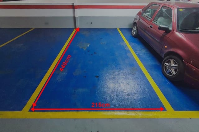 Garage for sale in Mestalla, Valencia city - € 32,000 (Ref: 9574723)
