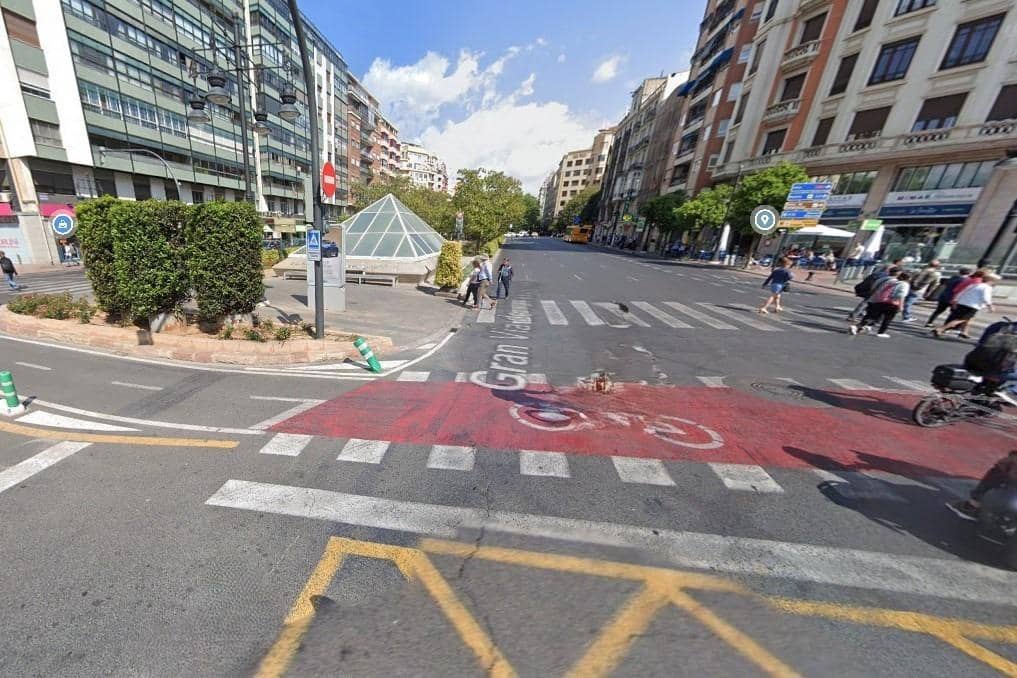 2 bedroom Flat for rent in Valencia city - € 1,500 (Ref: 9599649)