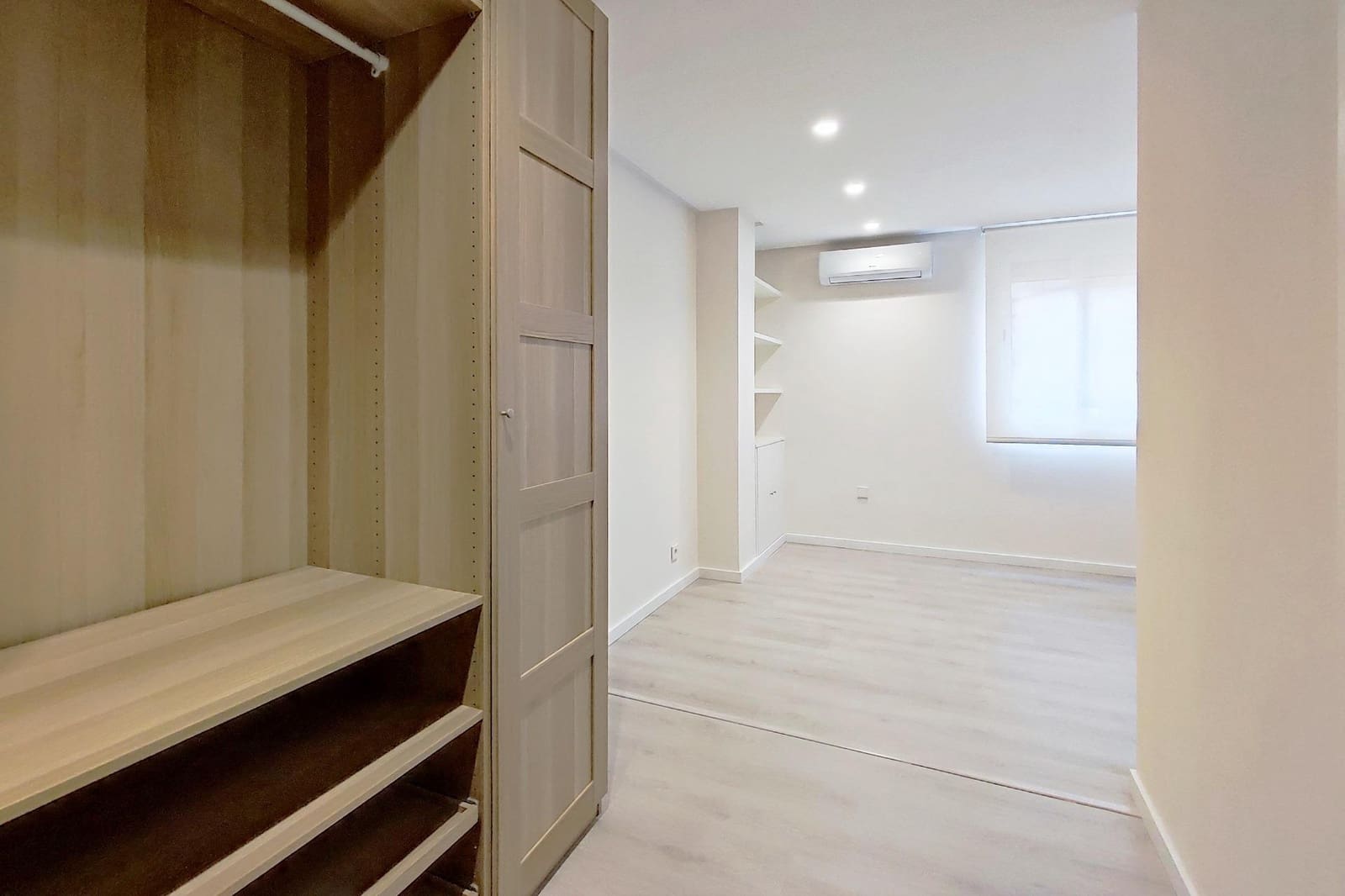 2 bedroom Flat for rent in Valencia city - € 1,500 (Ref: 9599649)