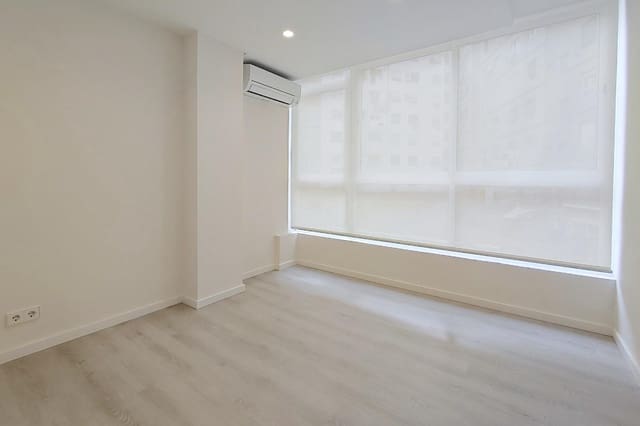 Piso de 2 habitaciones en Arrancapins, València ciudad en alquiler - 1.400 € (Ref: 9599649)