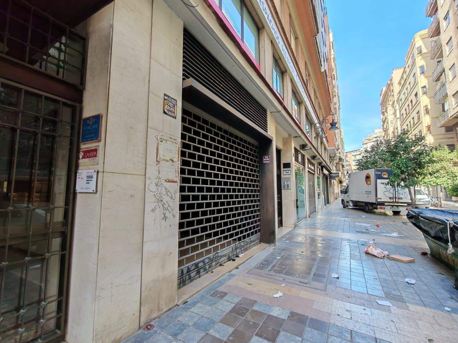 Commercial for rent in Valencia city - € 3,500 (Ref: 9608165)