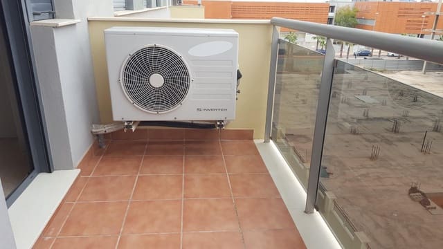 2 bedroom Flat for rent in Norte, Castelló de la Plana with garage - € 750 (Ref: 9648277)