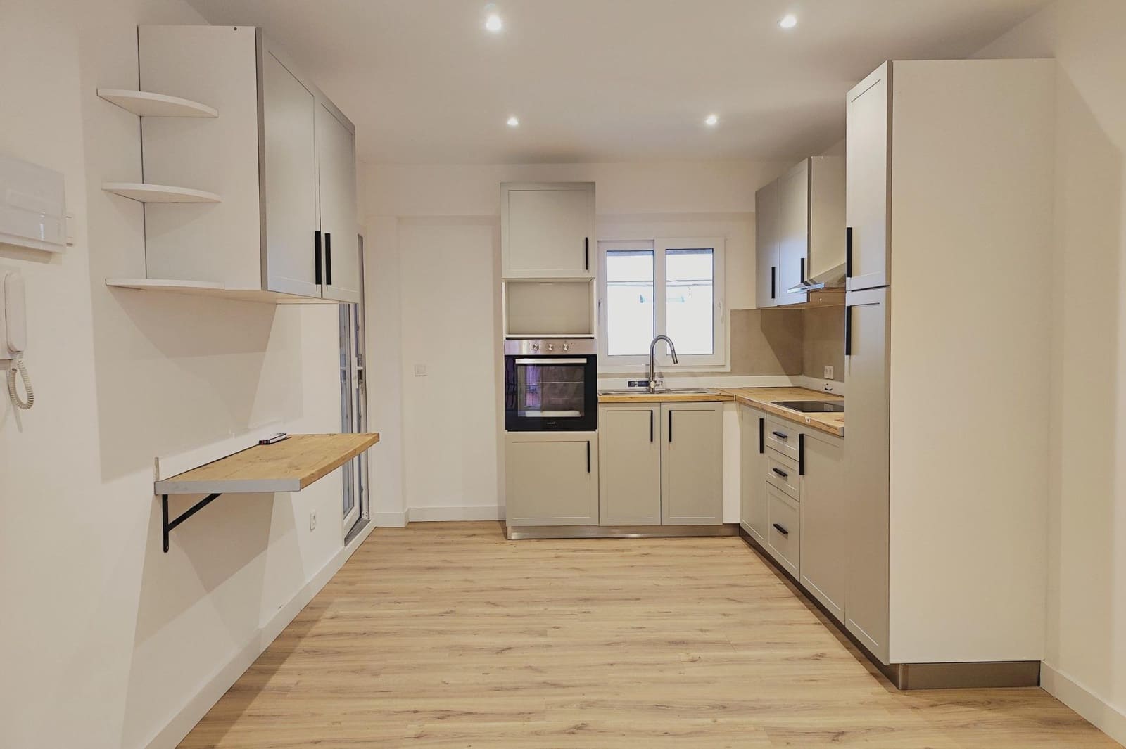 4 bedroom Flat for sale in Sagunto / Sagunt - € 260,000 (Ref: 9652114)