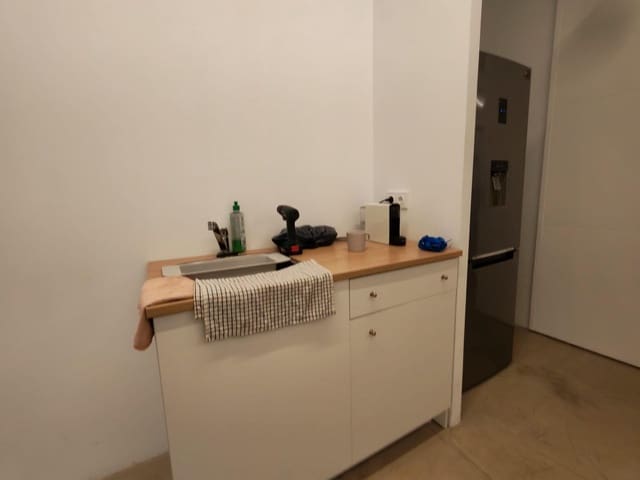 Gewerbe zu verkaufen in Ciutat Vella, València Stadt - 390.000 € (Ref: 9652115)