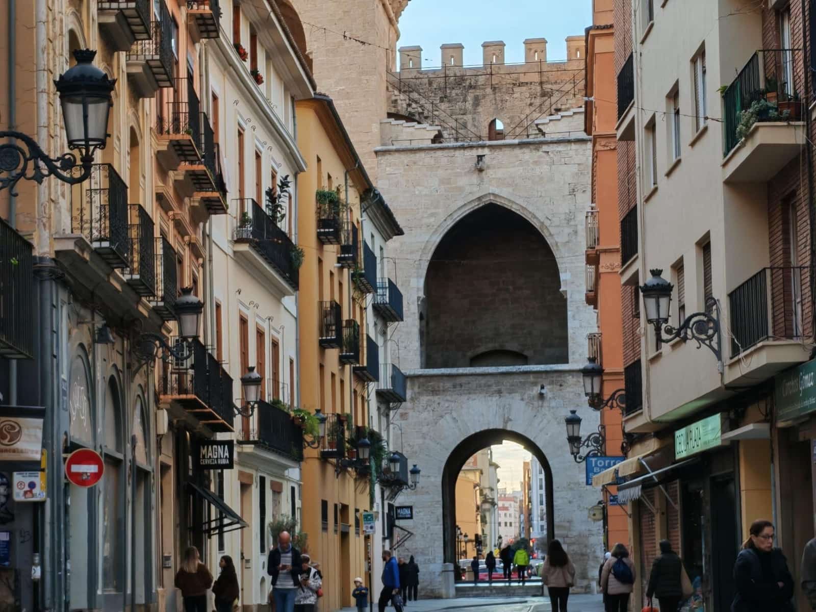 Commercial for sale in Valencia city - € 390,000 (Ref: 9652115)