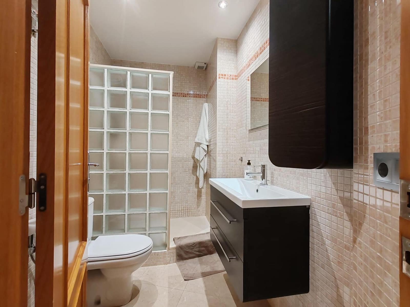 1 slaapkamer Flat te huur in Valencia stad - € 1.450 (Ref: 9666667)