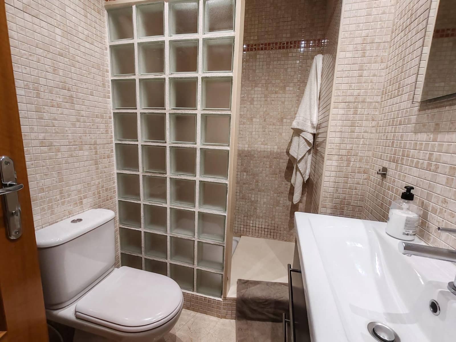 1 slaapkamer Flat te huur in Valencia stad - € 1.450 (Ref: 9666667)