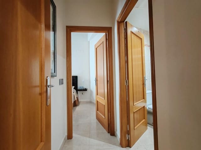 1 sovrum Lägenhet att hyra i Russafa, Valencia stad - 1 400 € (Ref: 9666667)