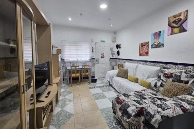 3 bedroom Apartment for sale in Valencia city - € 299,900 (Ref: 9670782)