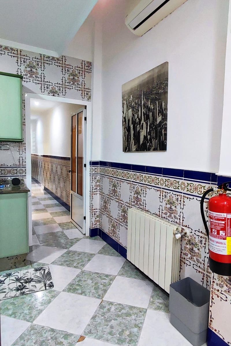 3 bedroom Apartment for sale in Valencia city - € 299,900 (Ref: 9670782)