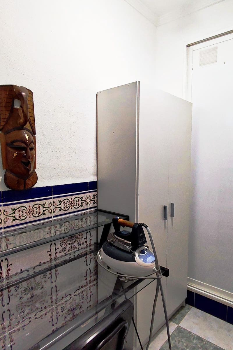 3 bedroom Apartment for sale in Valencia city - € 299,900 (Ref: 9670782)