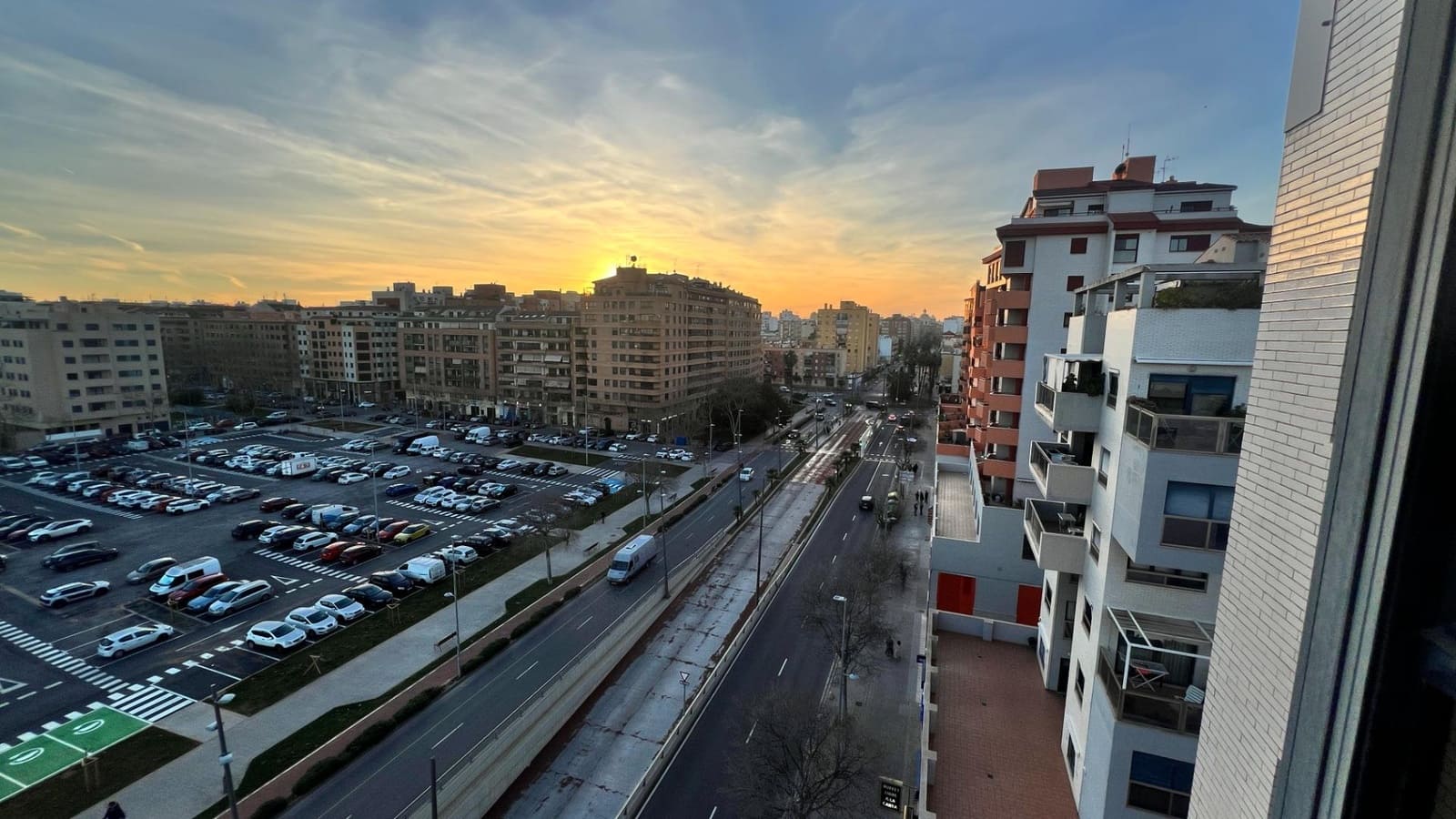 5 soveværelse Penthouse til salg i Castello de la Plana med garage - € 425.000 (Ref: 9686558)