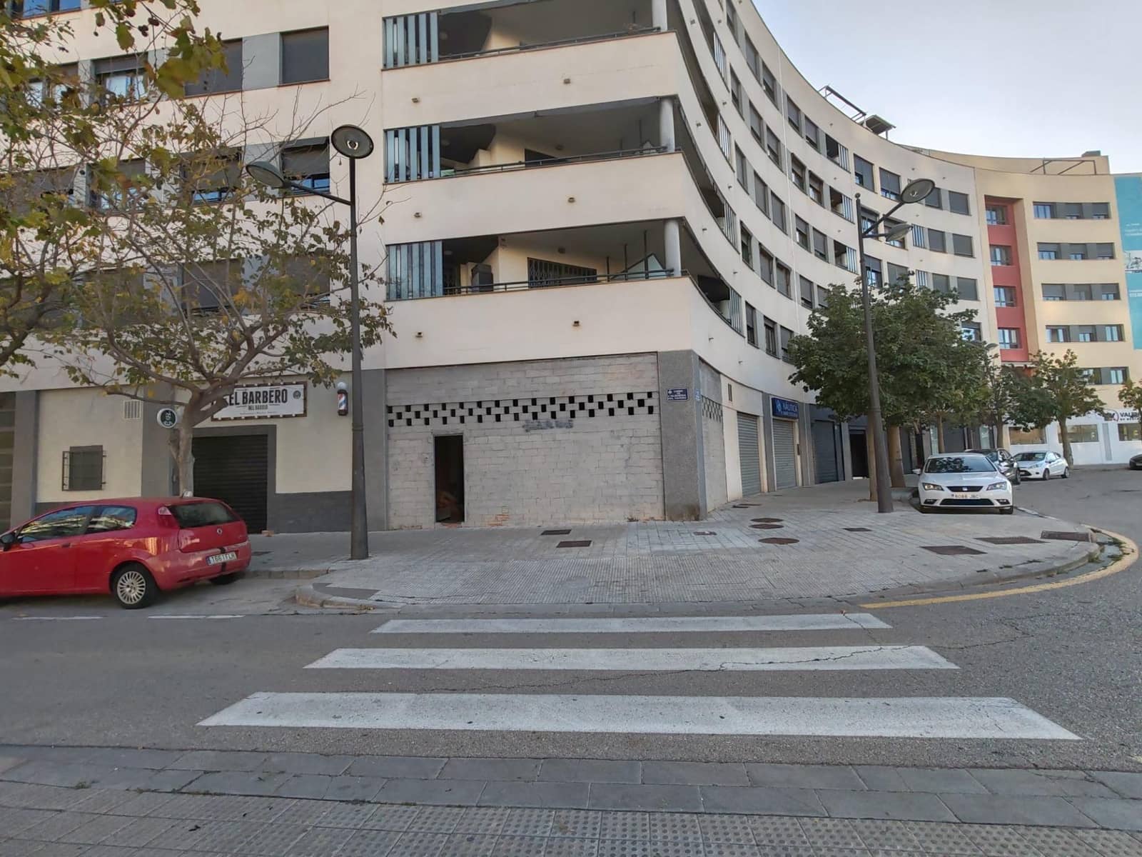 Gewerbe zu verkaufen in Valencia Stadt - 245.000 € (Ref: 9712086)